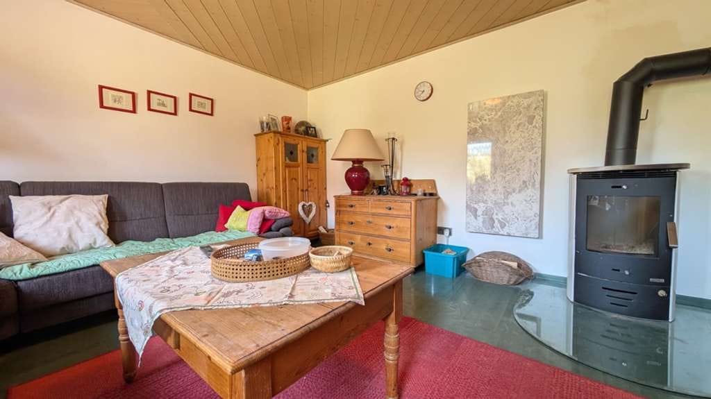Immobilie in Mistelgau - Großzügiges Anwesen mit Wohnhaus, Scheune und Nebengebäuden – Mistelgau/Ortsteil - Bild 3