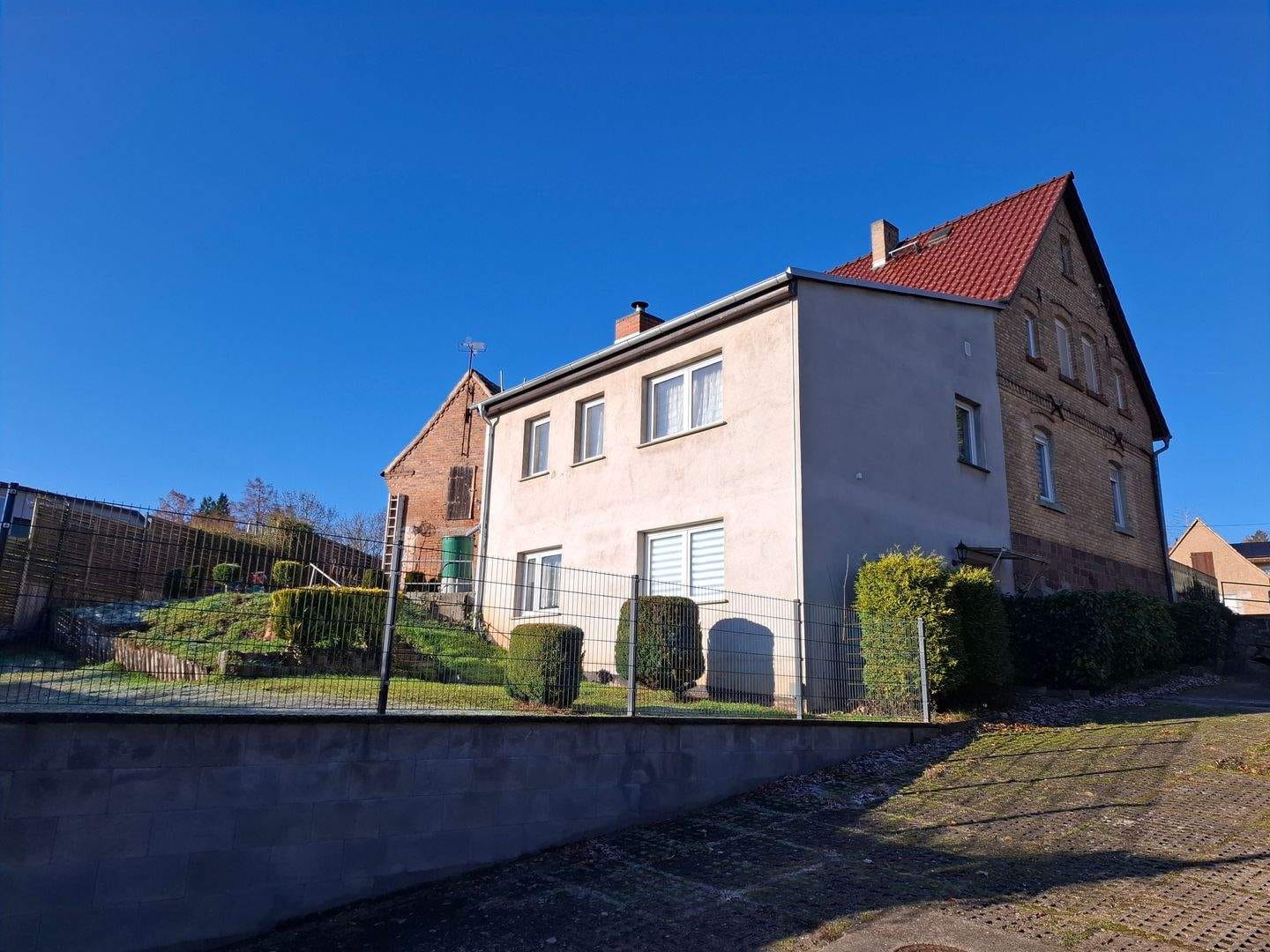 Immobilie in Mansfeld - Mansfeld OT Großörner: solides Einfamilienhaus mit Garten am Ortsrand zu verkaufen - Bild 0