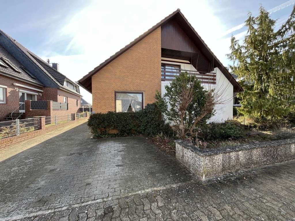 Immobilie in Weyhausen - freistehendes Einfamilienhaus in Weyhausen - Bild 0