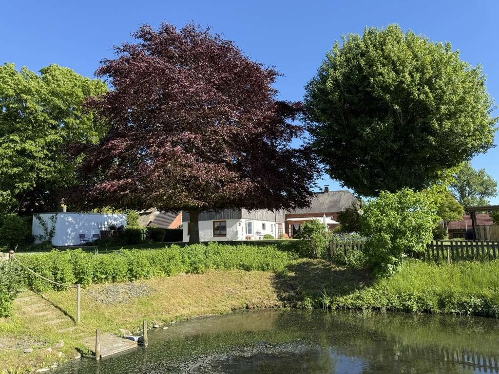 Immobilie in Niesgrau - Landhaus an der Ostsee mit parkähnlichem Garten und Blick auf 
die Geltinger Bucht! - Bild 1