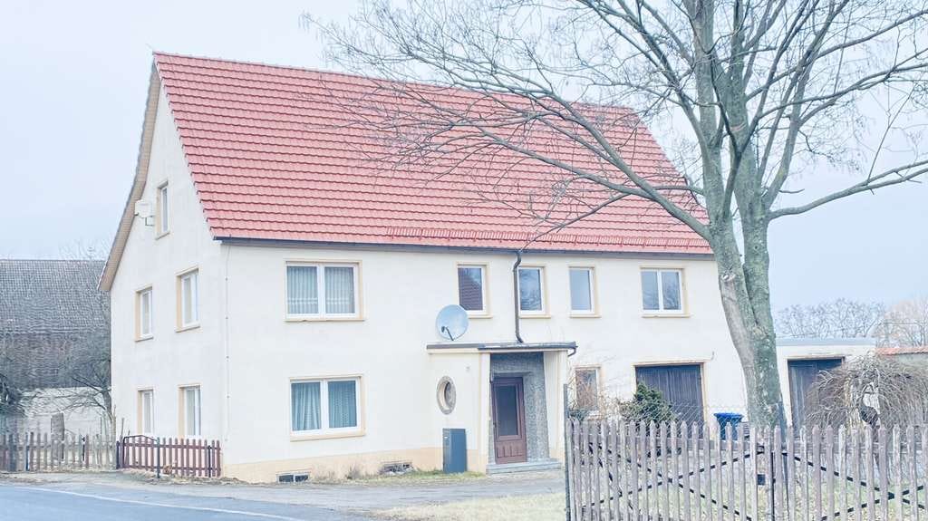 Immobilie in Bischofswerda - Charmantes Familienhaus mit großem Garten und viel Platz für alle - Bild 3