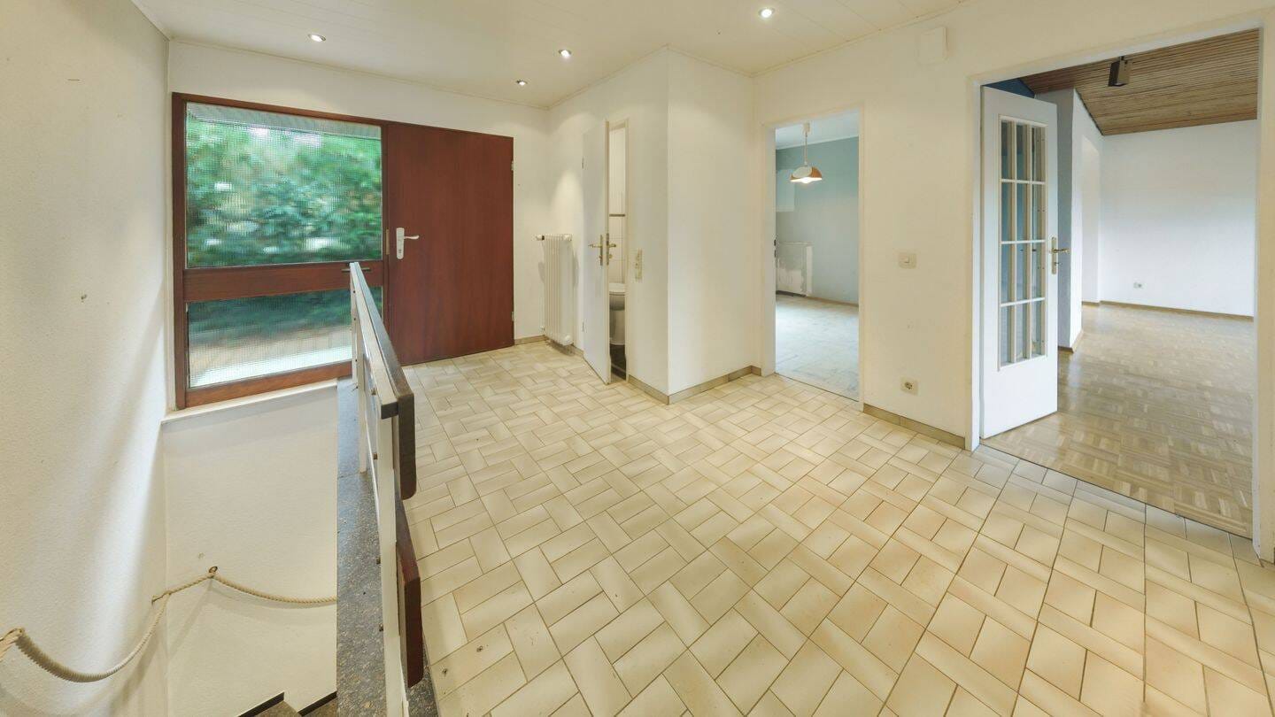 Immobilie in Bammental - Einfamilienhaus in begehrter Lage mit Garten und Panoramablick bis in den Odenwald - Bild 1