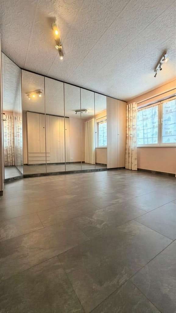 Immobilie in Erbes-Büdesheim - Stilvolle Architektenwohnung mit Galerieebene, Luxusküche & Sonnenbalkon - Bild 4