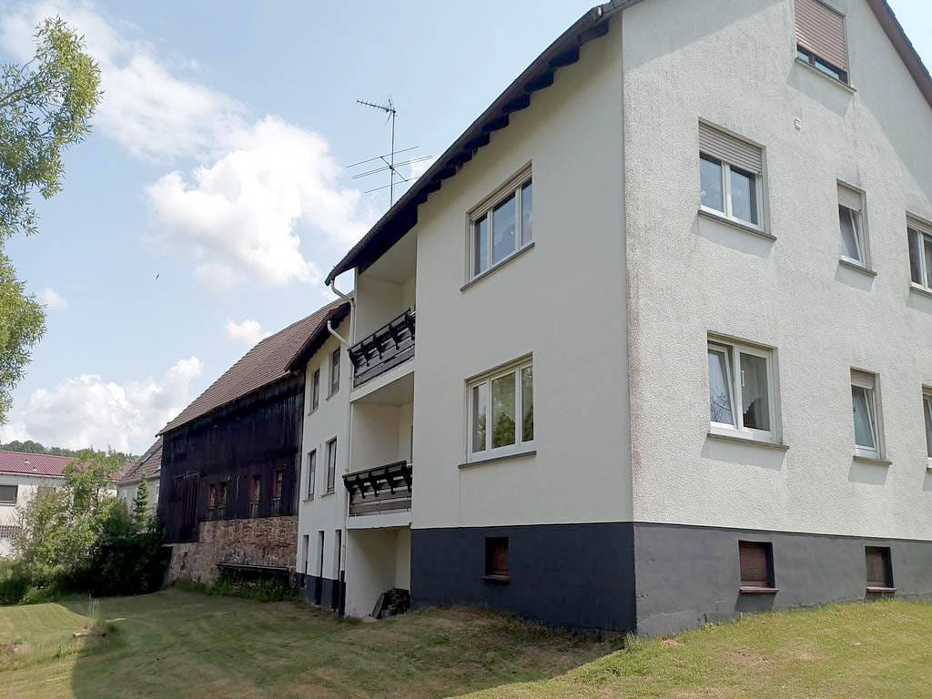 Immobilie in Rosenthal - Bauernhof, 9-Zimmer-Mehrfamilienhaus, Garten u. Garage, Platz für Pferde, Werkstatt oder Atelier - Bild 0