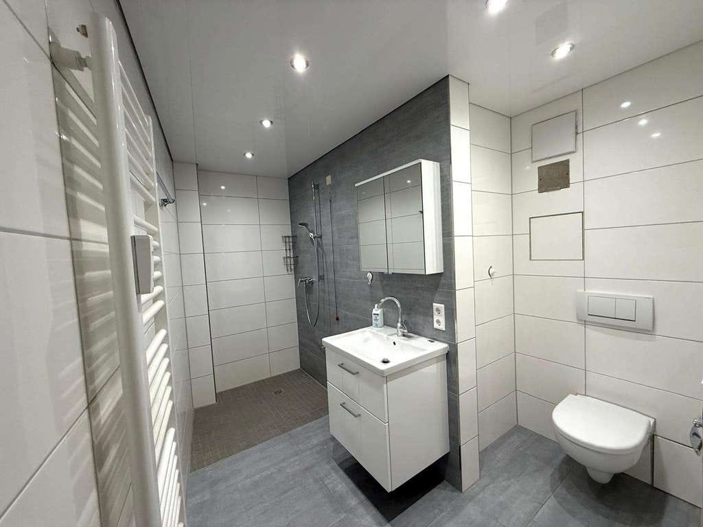 Immobilie in Weinsberg - Barrierefreie 1,5-Zimmer-Wohnung mit modernem Bad, Aufzug & Tiefgaragenstellplatz - Bild 1