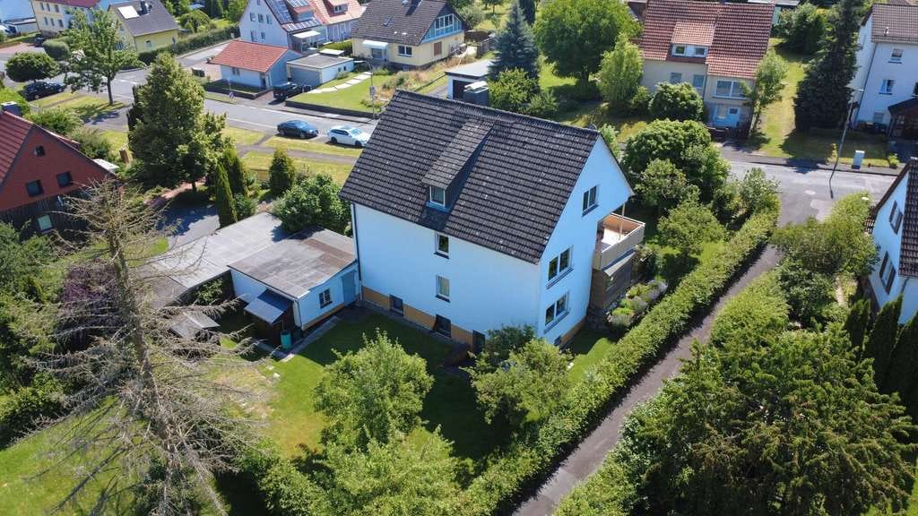 Immobilie in Ahnatal - Mehrfamilienhaus mit 4 Wohnungen auf 280 m² Wohnfläche und 720 m² Grundstück - Bild 2