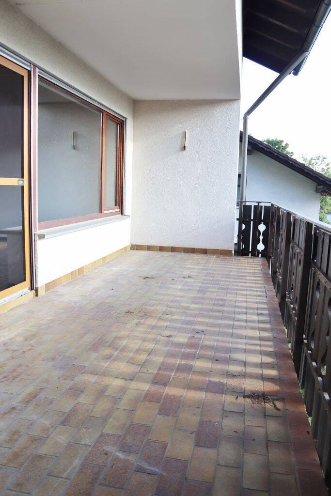 Immobilie in Wangen im Allgäu - Großzügige 4,5 - Zimmer - Etagenwohnung mit Balkon, Garage und Gartenanteil in Wangen / Epplings - Bild 4