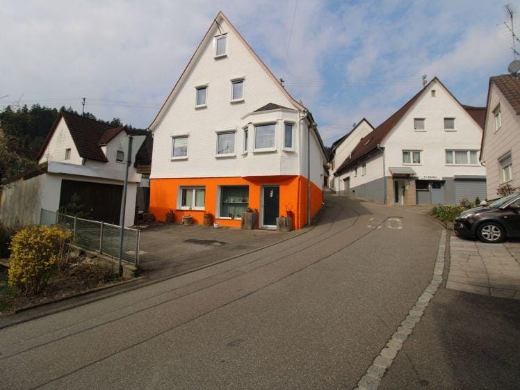 Immobilie in Oberndorf am Neckar - Renovierungsbedürftiges Haus in Oberndorf am Neckar (Aistaig) - Bild 0