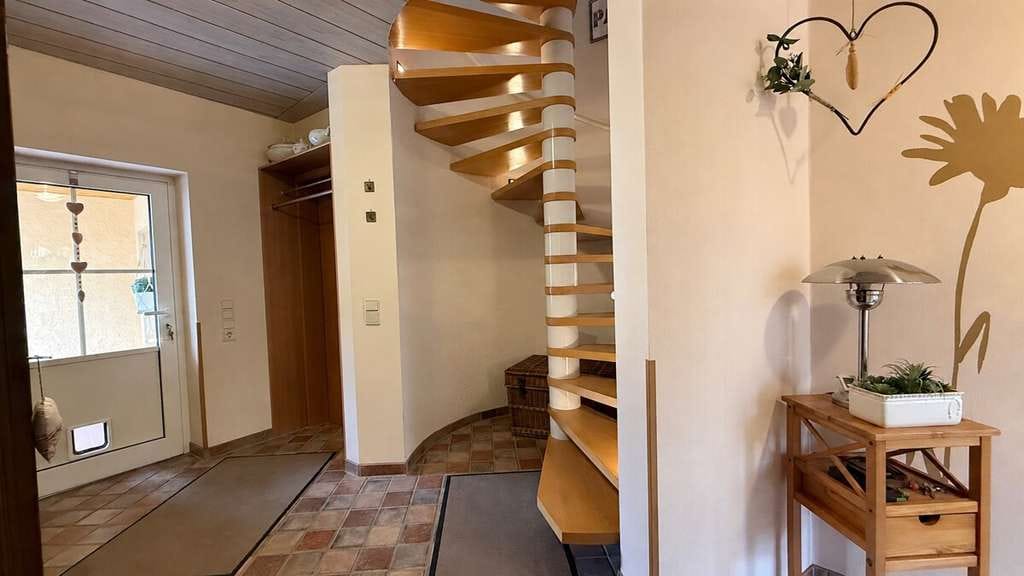 Immobilie in Flörsheim-Dalsheim - Immobilienensemble mit 3 Wohnhäusern in Flörsheim-Dalsheim –vielseitig nutzbar & entwicklungsfähig - Bild 2