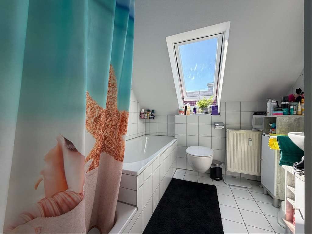 Immobilie in Weissach im Tal - Charmante Dachgeschosswohnung im Herzen von Unterweissach - Bild 4