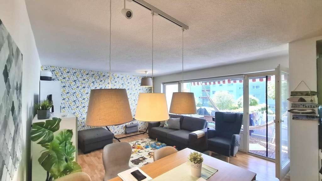 Immobilie in Aichwald - Schöne 4- Zimmer- Wohnung in beliebter Lage in Aichwald-Schanbach
Mit Balkon und  PKW-Stellplatz - Bild 1