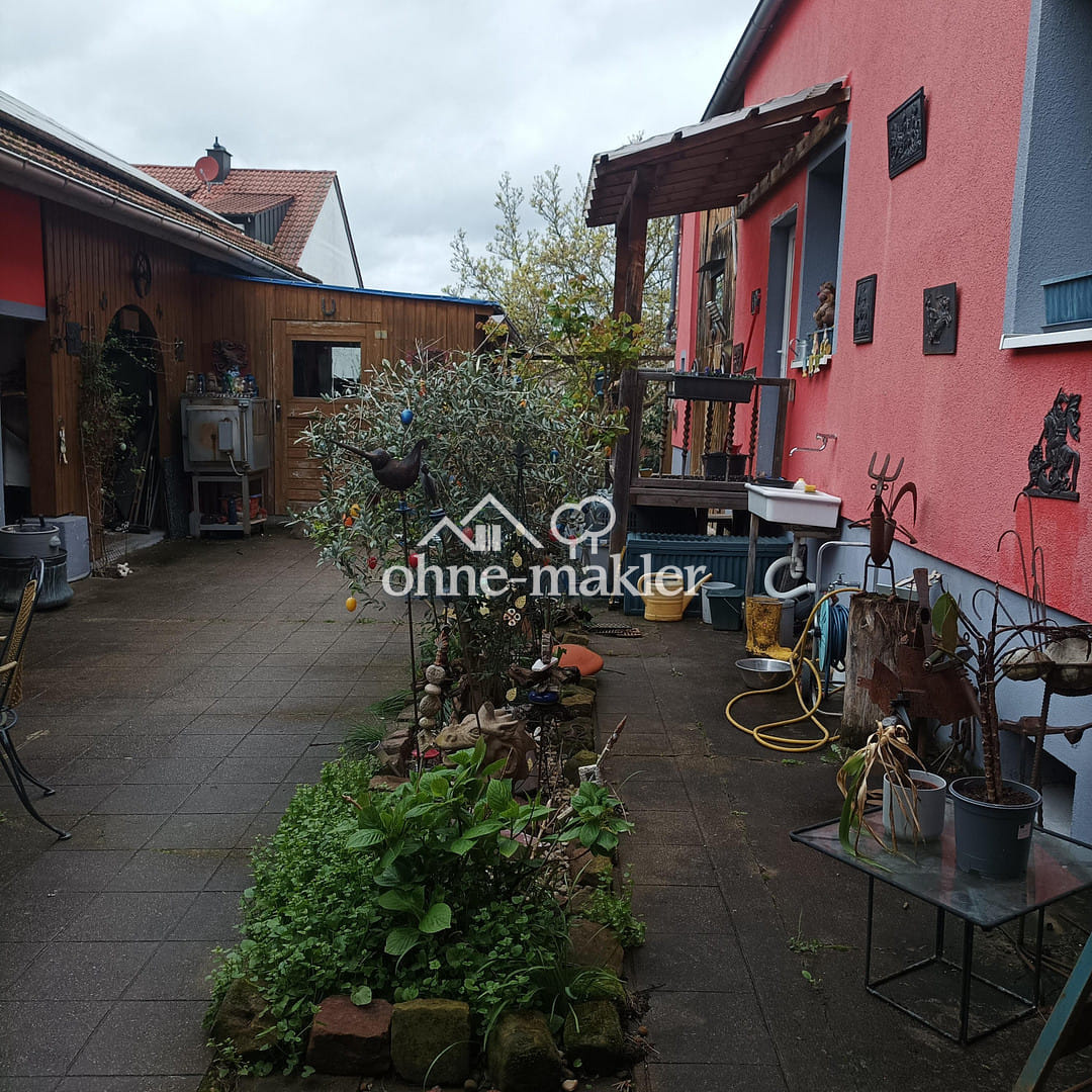 Immobilie in Römerberg - SP/Römerberg Mehrfamilienhaus-Mischgebiet, ruhig, modern, 9 ZI; 4Kü;4DuWC,236m²WF ,Garage,Garten - Bild 0
