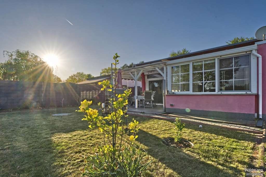 Immobilie in Nuthe-Urstromtal - Doppeltes Anglerglück. Zwei Bungalows am See - Bild 1