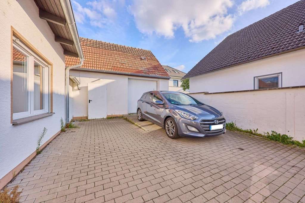 Immobilie in Römerberg - Wohnhaus mit Einliegerwohnung, Scheune & großem Grundstück – zusätzliches Baupotenzial möglich - Bild 3