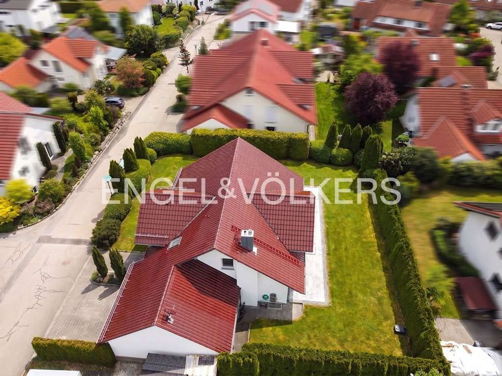 Immobilie in Hüttlingen - Still im Auftreten, stark im Ausdruck - Hochwertiges EFH mit moderner Eleganz - Bild 3