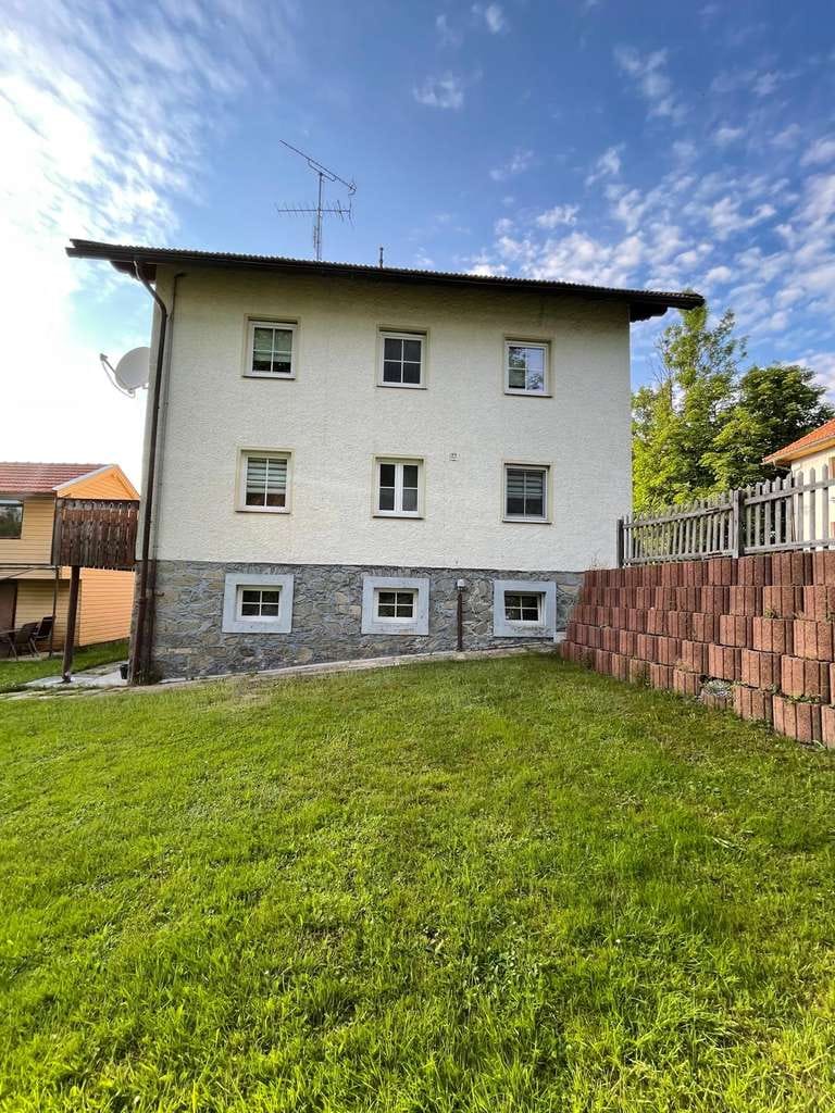 Immobilie in Sankt Oswald-Riedlhütte - 🛑 Ein gepflegtes Einfamilienhaus  mit großem Grundstück 🛑 - Bild 2
