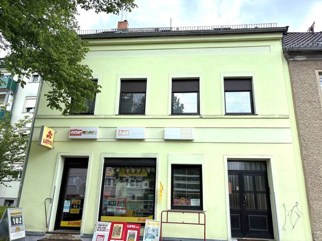 Immobilie in Wriezen - Sehr gepflegtes, saniertes Zweifamilienhaus mit Gewerbemöglichkeit im EG und Innenhof in Wriezen - Bild 0