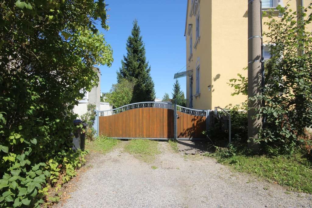 Immobilie in Oppurg - Charmantes Mehrfamilienhaus mit großzügigem Grundstück in Pößneck - Bild 1