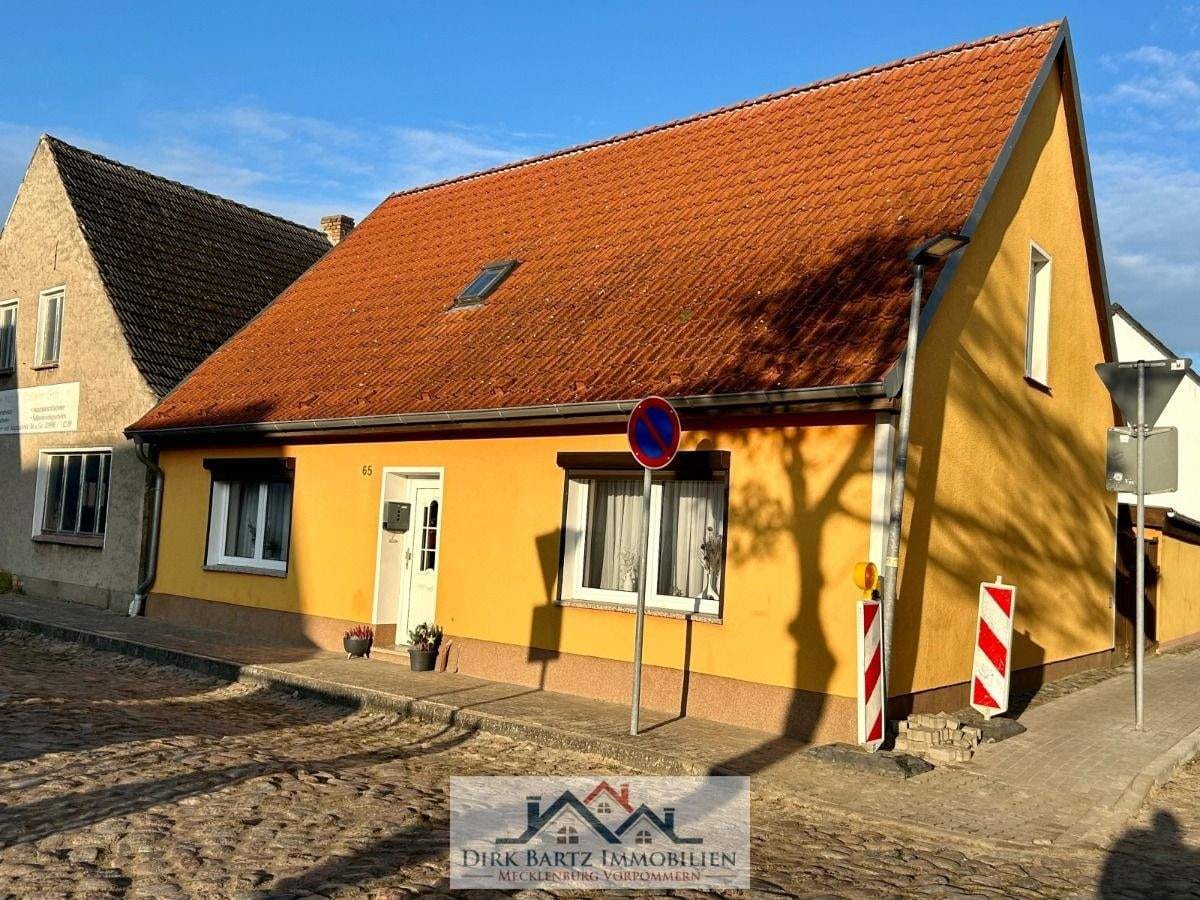 Immobilie in Loitz - Modernisiertes Einfamilienhaus in zentraler Lage von Loitz!! - Bild 4