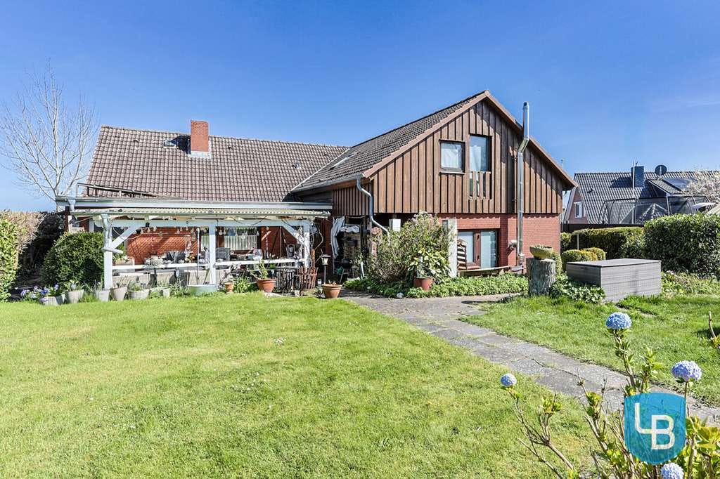Immobilie in Giekau - Wohnen mit Weitblick – Einfamilienhaus mit Einliegerwohnung in herrlicher Lage nahe der Ostsee - Bild 0