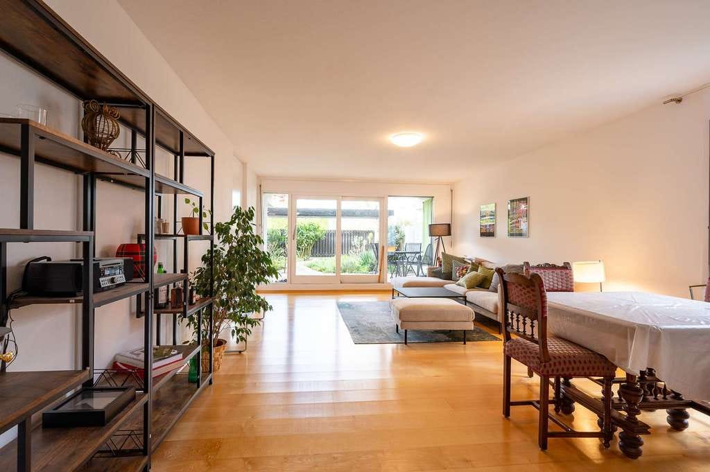 Immobilie in Putzbrunn - FIRSTPLACE - Ihr grünes Refugium: 4-Zi-Gartenwohnung mit Charme in Putzbrunn - Bild 4