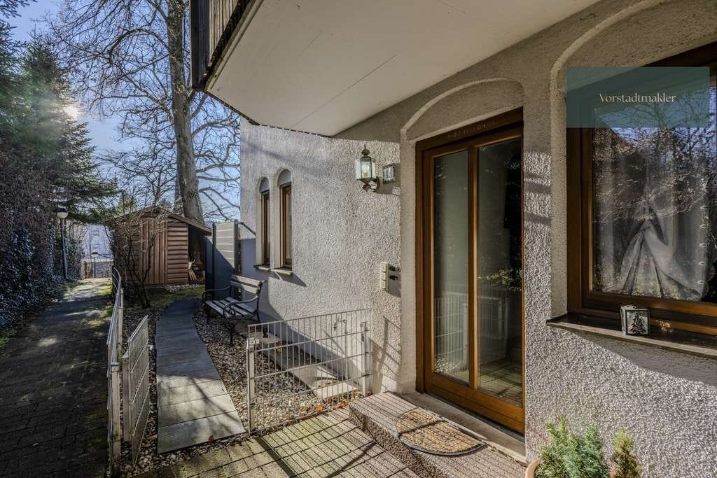 Immobilie in Kirchseeon - Frei & sofort beziehbar! Renovierte  Maisonettewohnung mit Sonnengarten in Kirchseeon - Bild 2