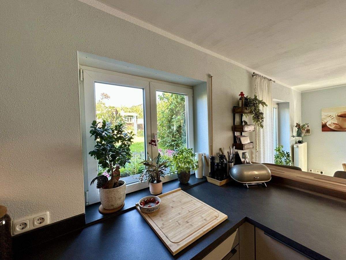 Immobilie in Amberg - VERKAUFT: Großzügiges Einfamilienhaus in Amberg - Wohnen, Arbeiten & Leben unter einem Dach - Bild 3