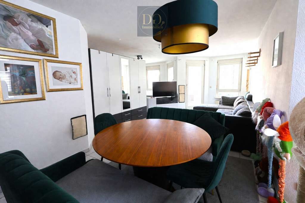 Immobilie in Bönnigheim - Fast wie ein eigenes Haus: 105 m² Maisonette mit 2 Balkonen & 2 TG-Stellplätzen in Bönnigheim - Bild 0