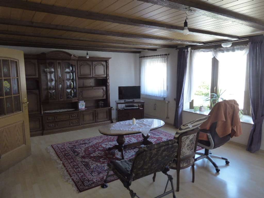 Immobilie in Benningen am Neckar - Einfamilienhaus mit Scheune / kleine Werkstatt (kein Garten) Hobbyräume - Bild 3