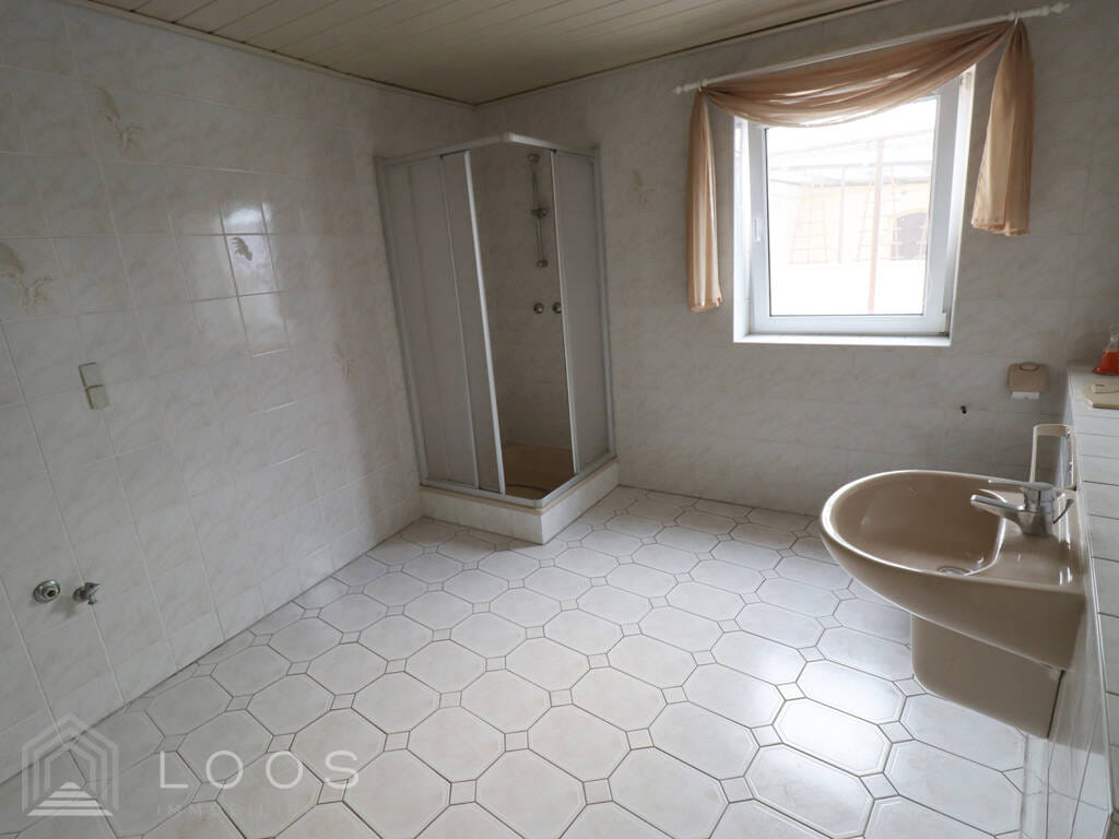 Immobilie in Sonnewalde - Wohn(t)raum mit Potenzial: Wfl. 210 m², 7 Zimmer, 2 Bäder - Planung Modernisierung inklusive - Bild 3