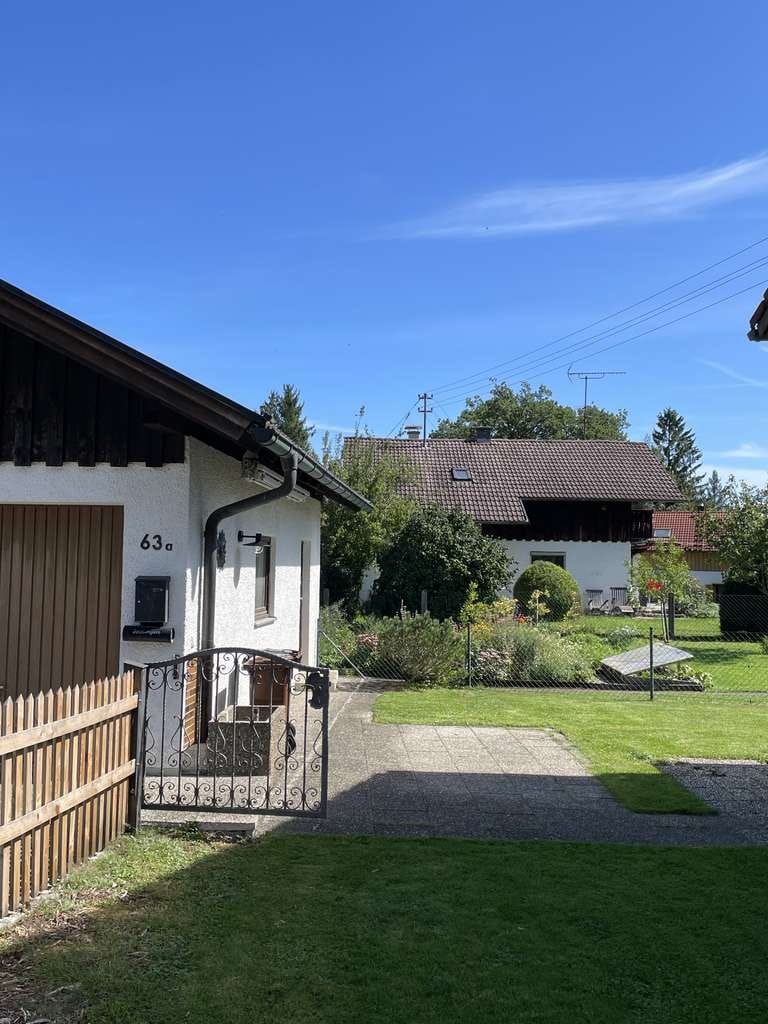 Immobilie in Seeshaupt - Kleine Doppelhaushälfte mit Garten und Garage in Seeshaupt - Bild 3