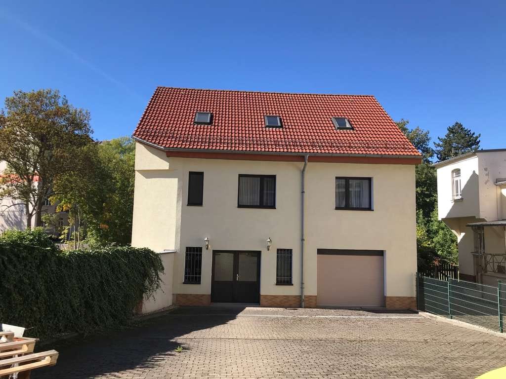Immobilie in Werdau - Ein-/Zweifamilienhaus in mitten der Stadt mit großem Garten und ruhig - Bild 3
