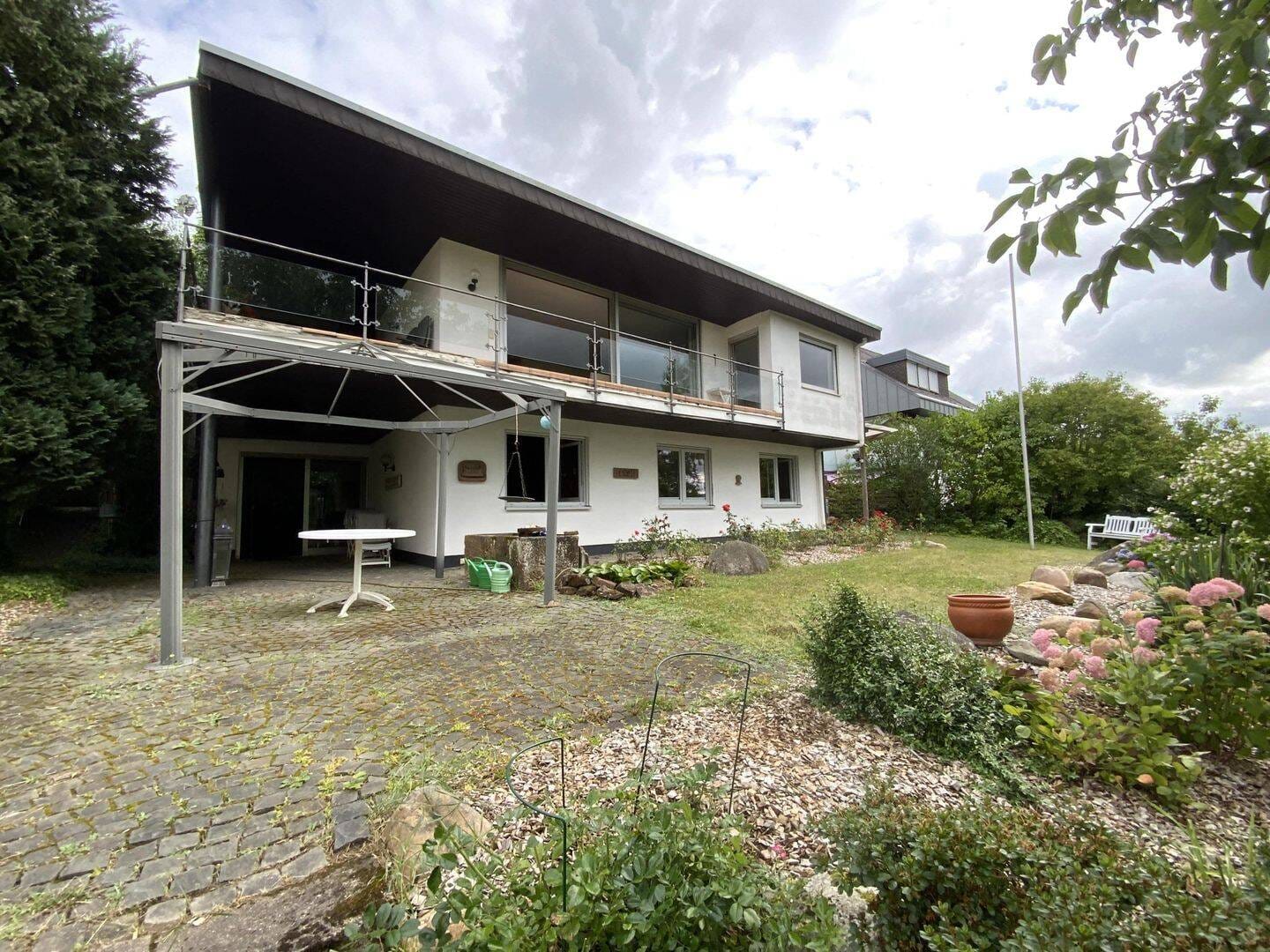 Immobilie in Gusterath - Freistehendes Traumhaus mit Weitblick ins Grüne in Gusterath - Bild 1
