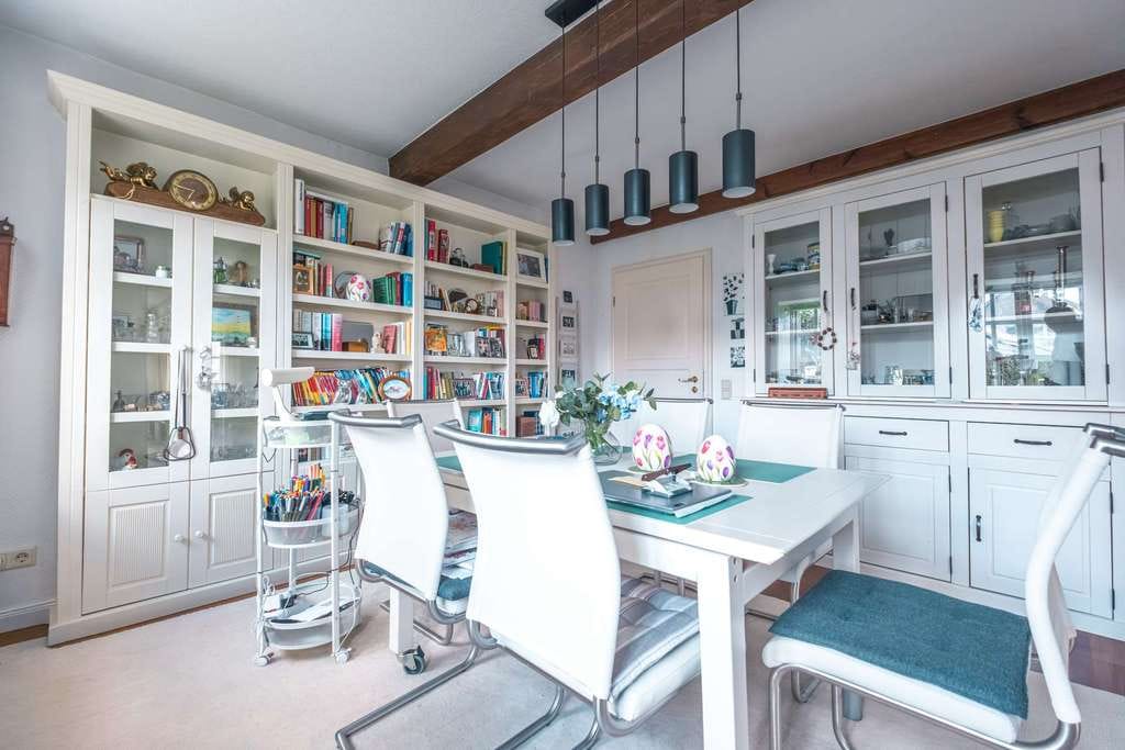 Immobilie in Fahrdorf - Historisches Reetdachhaus an der Schlei - großzügig, saniert und voller Möglichkeiten - Bild 4