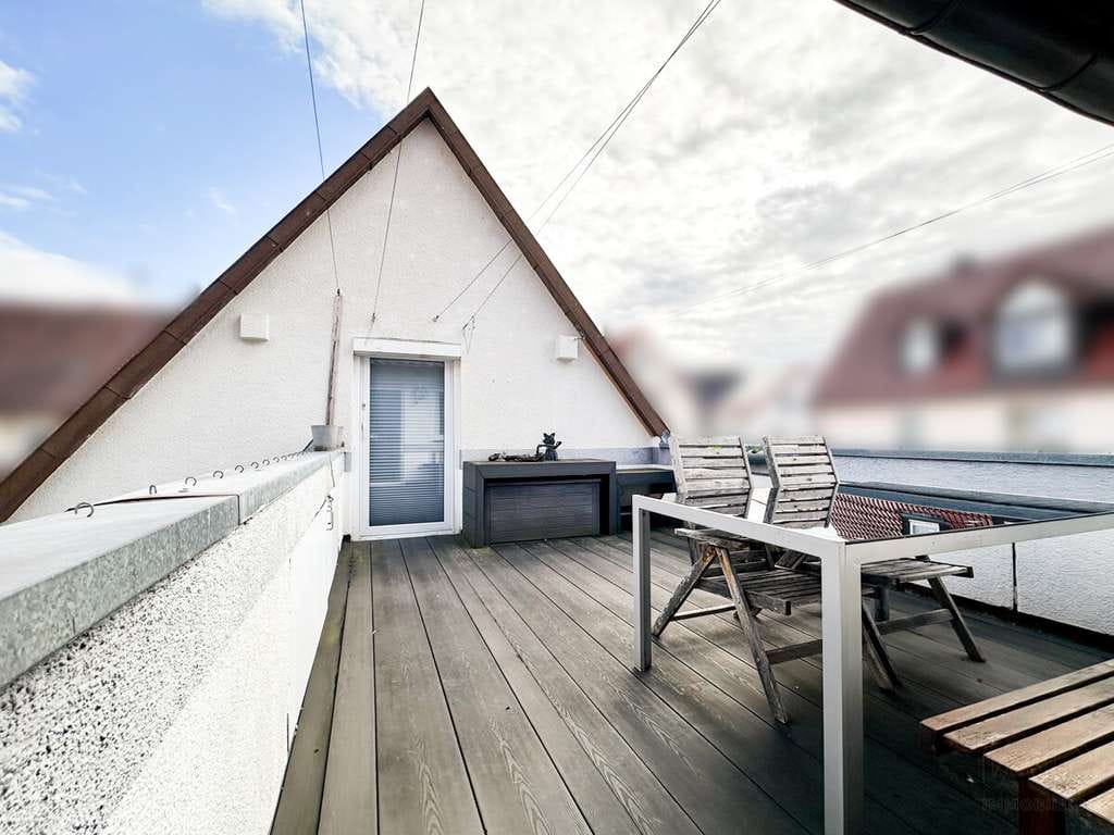 Immobilie in Tamm - Einmaliges Ensemble - zwei Einfamilienhäuser mit Dachterrasse, Doppelgarage und Hobbyraum in Tamm - Bild 0