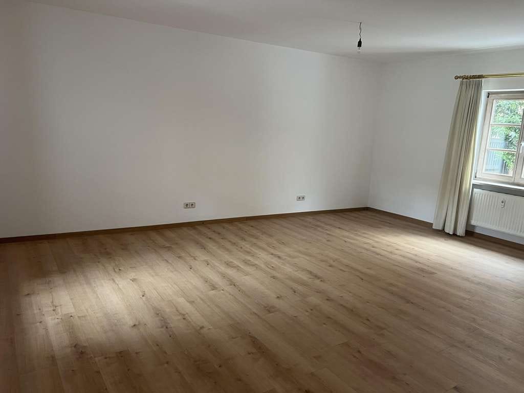 Immobilie in Edling - Großzügige 4-Zi.-ETW mit Terrasse & Garage in Edling - Bild 3