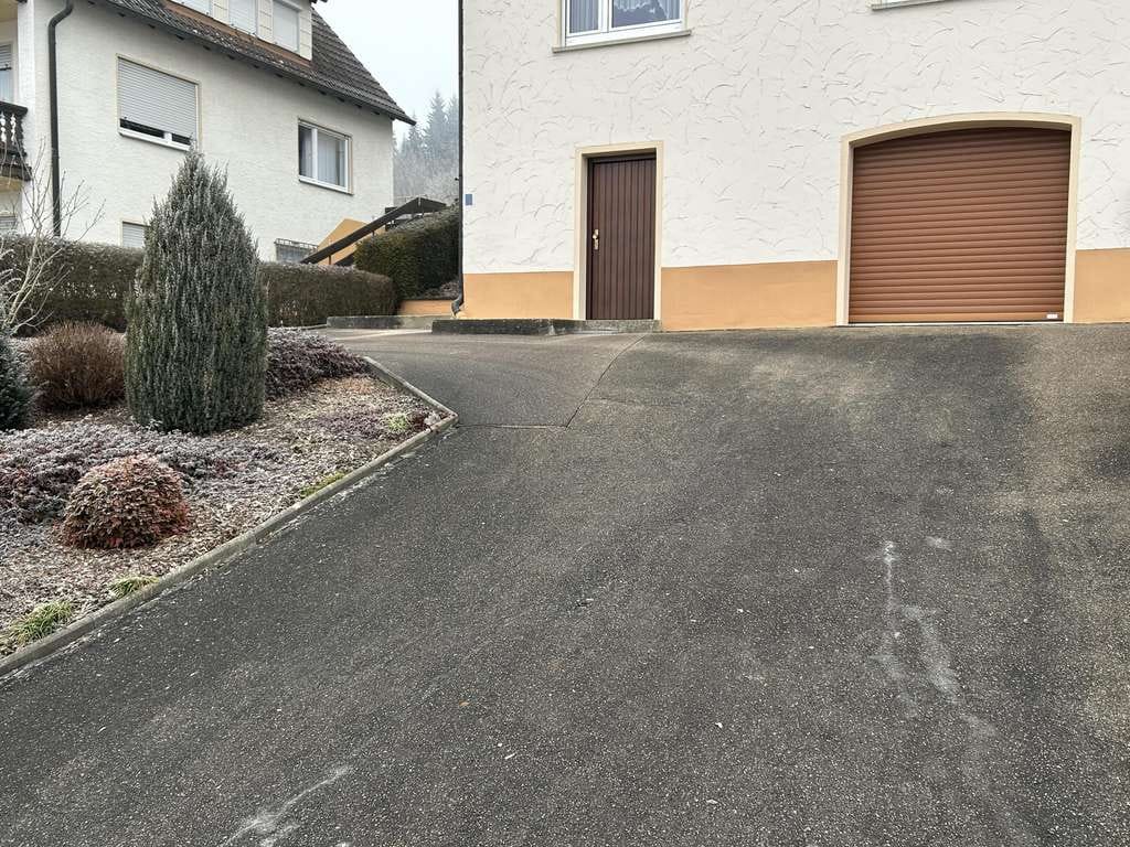 Immobilie in Zöschingen - Familiendomizil in ruhiger Lage mit großem Garten - Bild 3