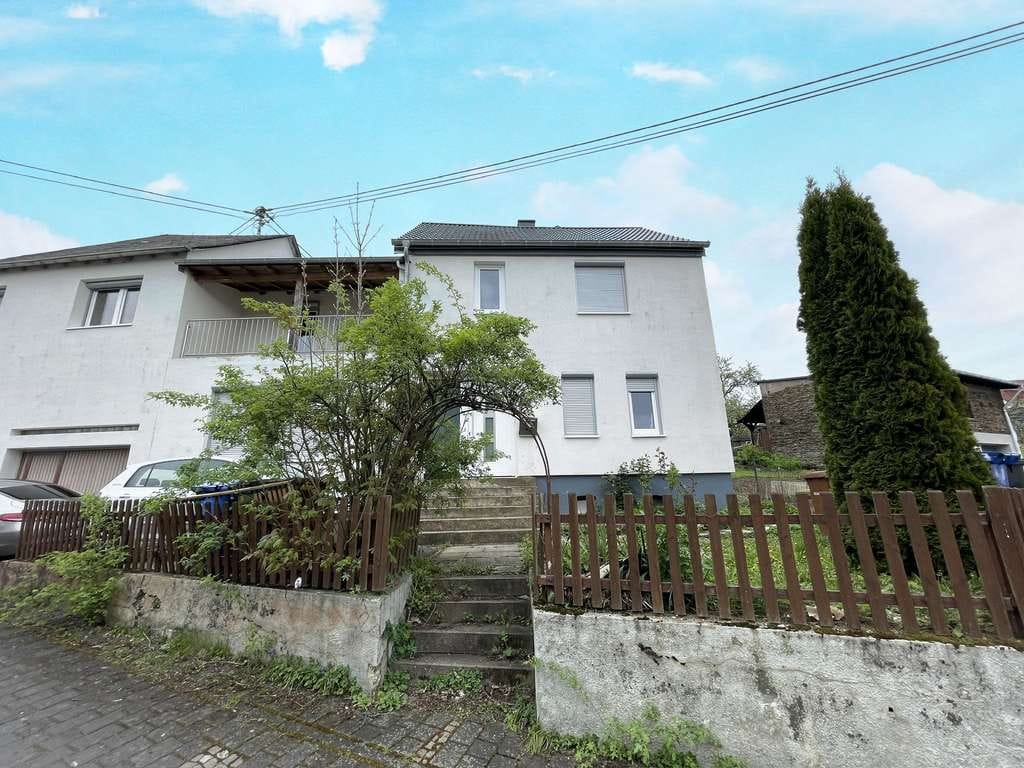 Immobilie in Linkenbach - Schönes renoviertes 2 Familienhaus - Bild 0