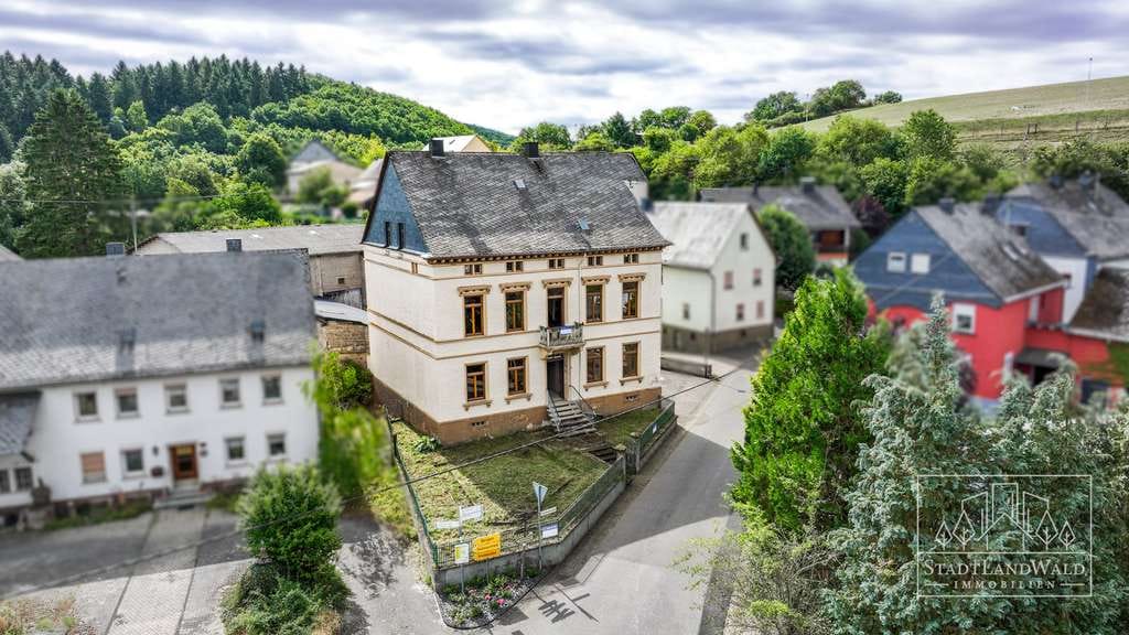 Immobilie in Niederhosenbach - Landanwesen zum Vollenden - Historisches Wohnensemble mit Charme und Potenzial - Bild 4
