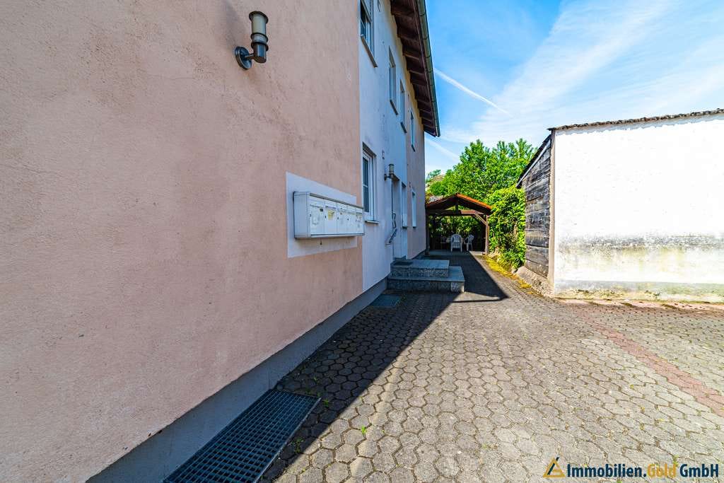 Immobilie in Dollnstein - Lichtdurchflutete 3 Zimmer-Dachgeschosswohnung mit Stellplatz - ruhiges Wohnen im Naturparadies - Bild 3