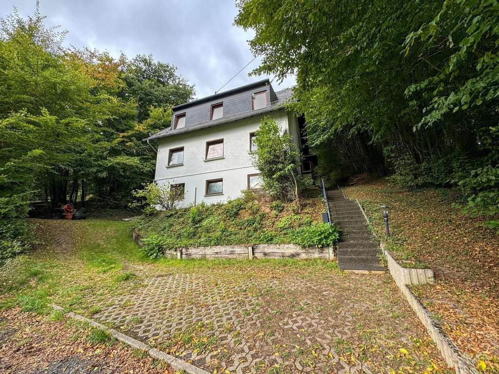 Immobilie in Roes - Einfamilienhaus in idyllischer Waldrandlage – viel Platz für die Familie - Bild 1