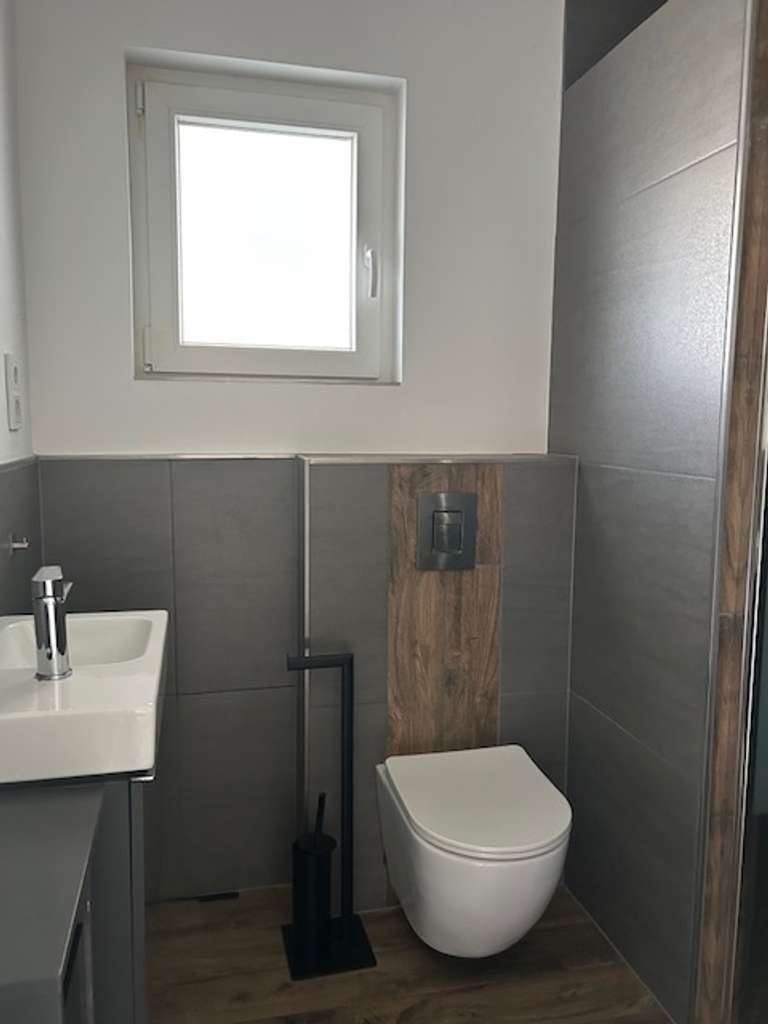 Immobilie in Weitramsdorf - Charmanter Klassiker - 110 m² EFH
mit Garten und Carport in Weitramsdorf! - Bild 4