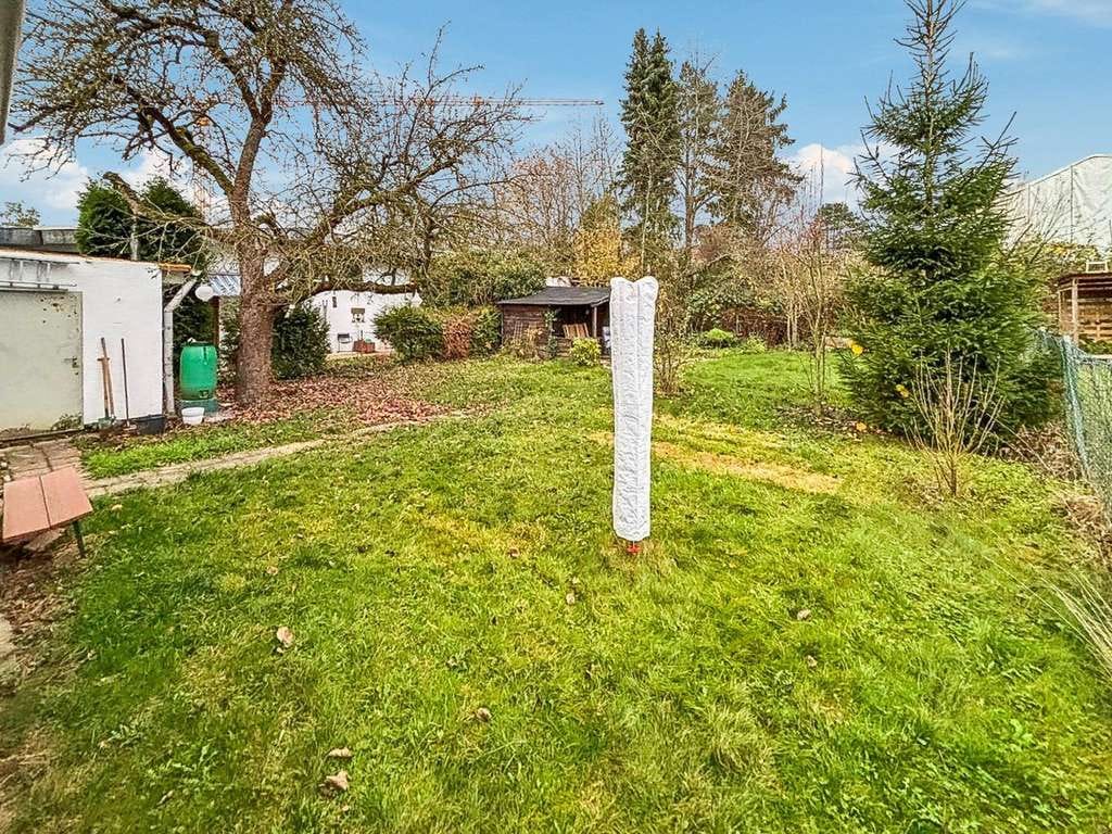 Immobilie in Immenhausen - Zweifamilienhaus mit Garage in Immenhausen - Bild 2