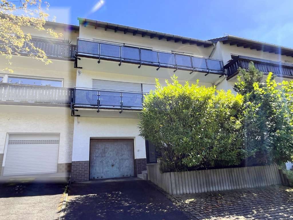 Immobilie in Bad Orb - AS-Immobilien.com +++ praktisches Haus mit 2 vermieteten Wohnungen - Bild 1