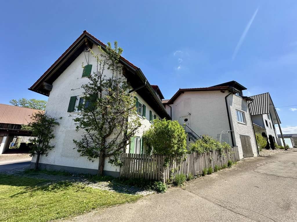 Immobilie in Hawangen - Gepflegtes Mehrfamilienhaus mit vielen Nutzungsmöglichkeiten - Bild 3
