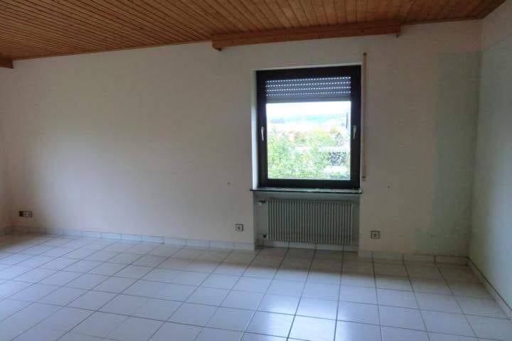 Immobilie in Stadtlauringen - "OPEN HOUSE" am Sonntag, den 26.04. zw. 14 und 16 Uhr, EFH, Sulzdorfer Str. 7, Stadtlauringen, Einfamilienhaus mit großem Grundstück in Stad - Bild 4