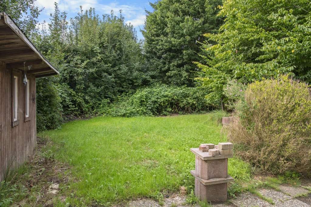 Immobilie in Brunsbüttel - Mehrfamilienhaus mit 2 leerstehenden Wohneinheiten und Ausbaureserve! - Bild 3