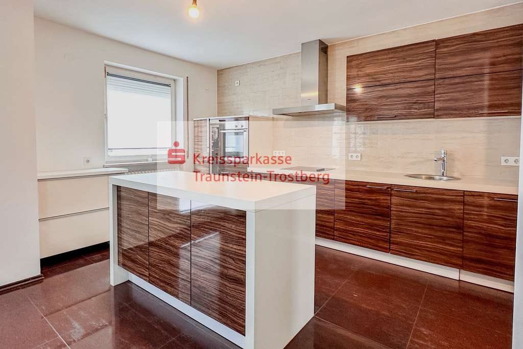 Immobilie in Waging am See - 3-Zimmer-Wohnung mit viel Potential im Achental! - Bild 0