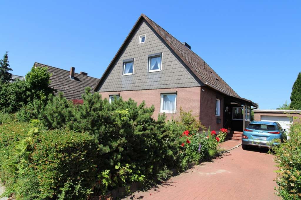 Immobilie in Ratzeburg - Individualisiertes OKAL-Haus mit Wintergarten, Garage und Optimierungsbedarf! - Bild 2