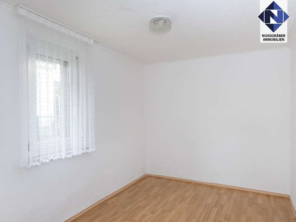 Immobilie in Kirchheim unter Teck - Großzügiges Generationenhaus mit 11 Zimmern und großem Hof- und Gartenbereich - Bild 4